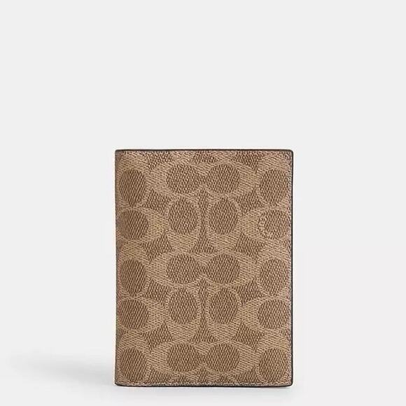 NWT Coach CW170 Passport Case in Signature Canvas Tan/Black - Picture 5 of 6